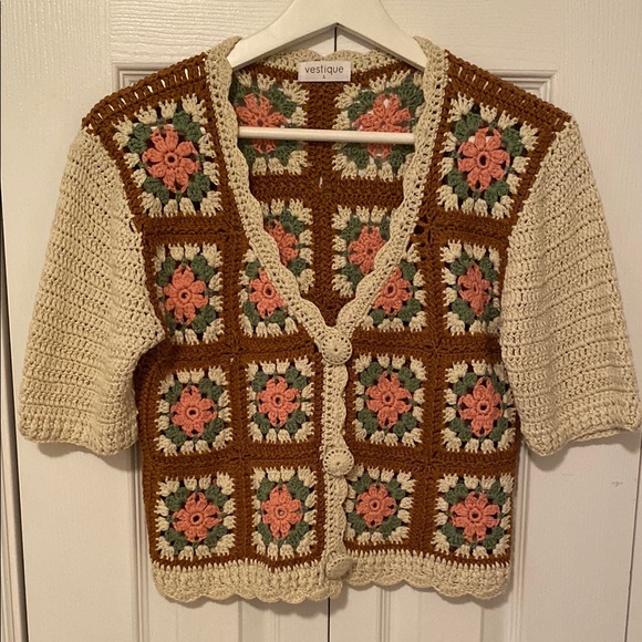 vestique Sweaters - Vestique Hand Crochet Floral Granny Square short sleeve cardigan V neck Size L